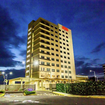 Hampton Inn & Suites By Hilton Puebla Eksteriør bilde