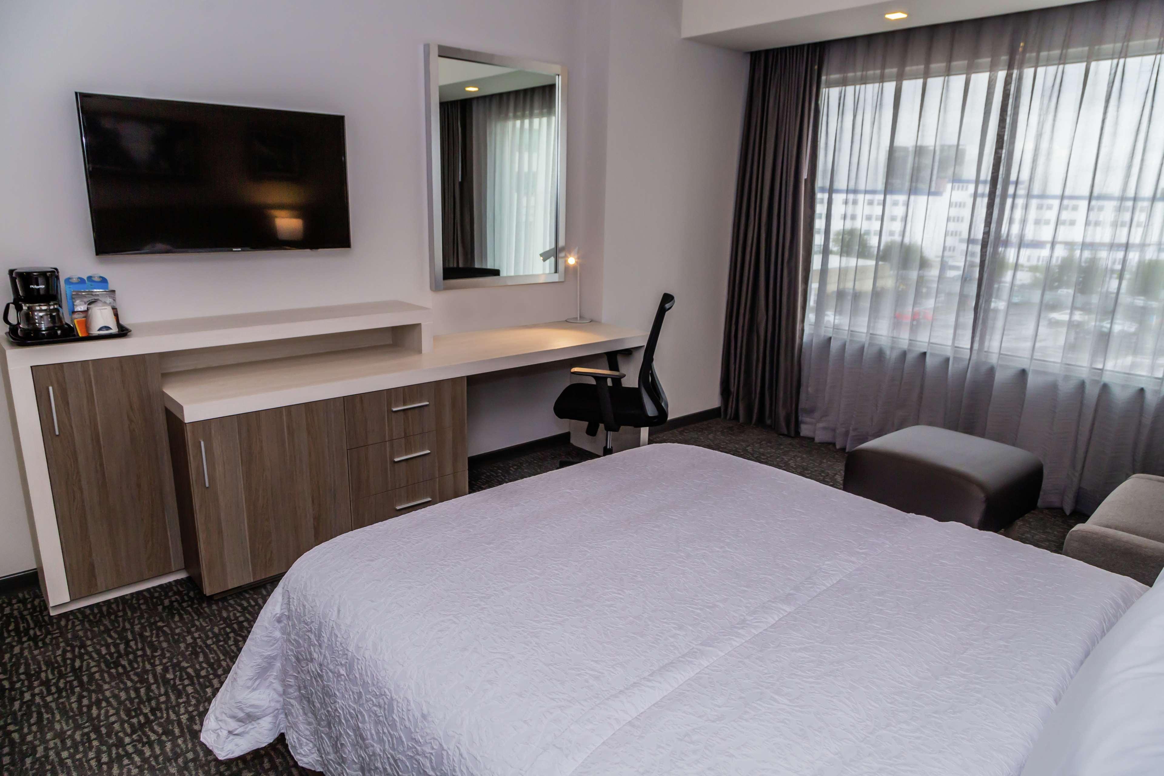 Hampton Inn & Suites By Hilton Puebla Eksteriør bilde