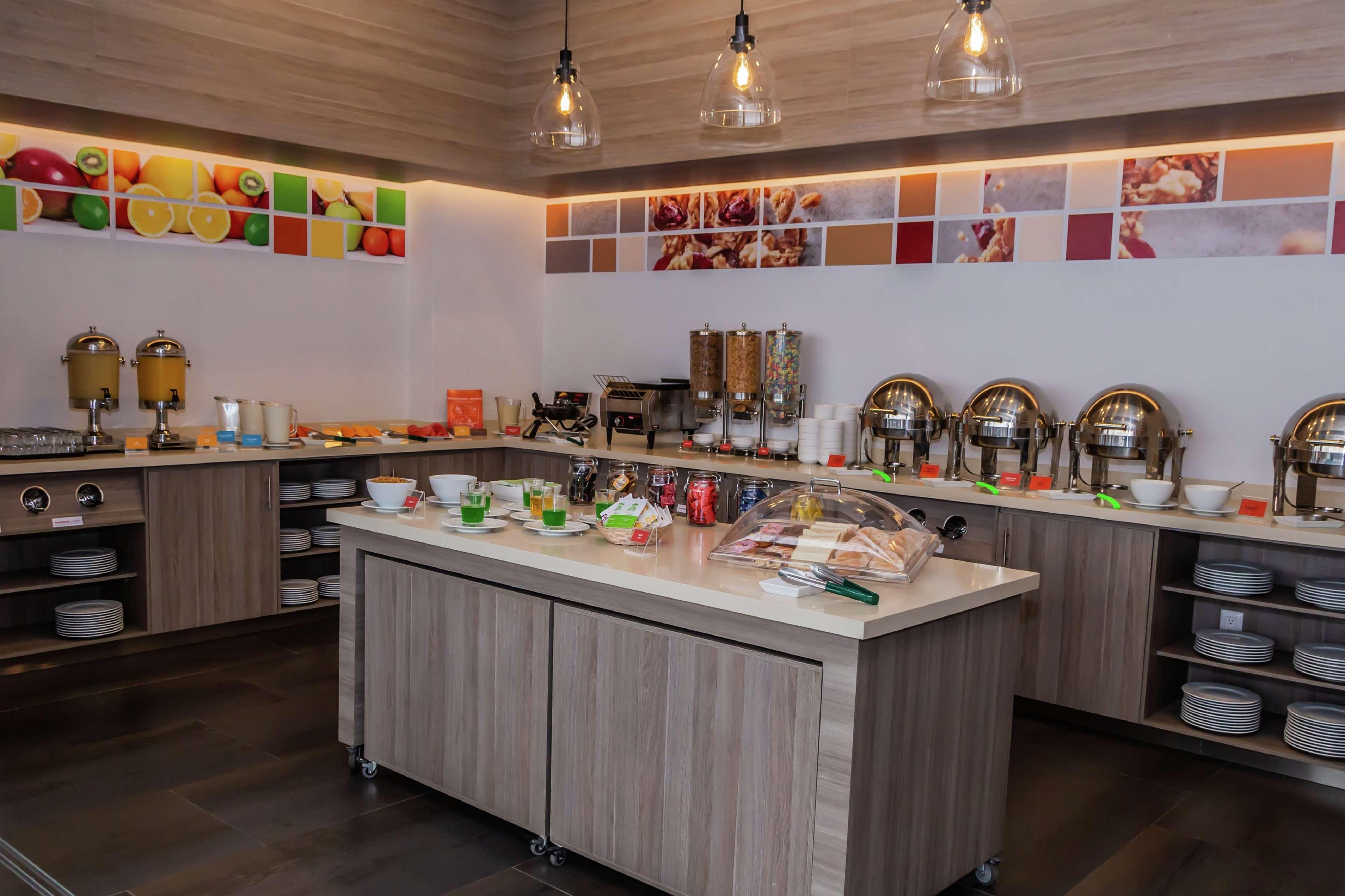 Hampton Inn & Suites By Hilton Puebla Eksteriør bilde